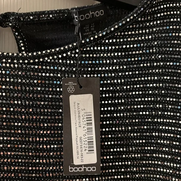 Boohoo NWT Sequin Extreme Flare Sleeve Playsuit Silver size 10 - Picture 2 of 6